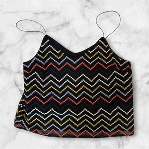 CLEARANCE ✨Women’s Black Multi Colored Strap Crop Top Size M
